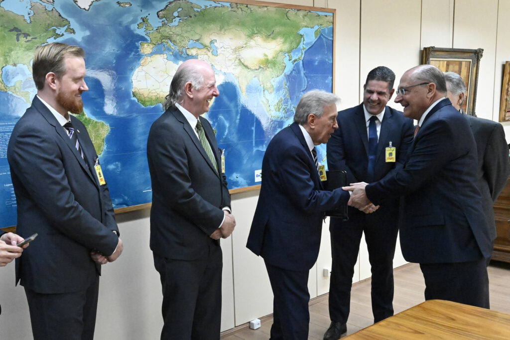 José Edson e Geraldo Alckmin se encontram em Brasilia.